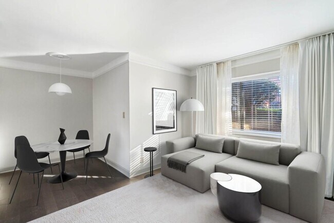 Foto del edificio - 324 3rd St NE