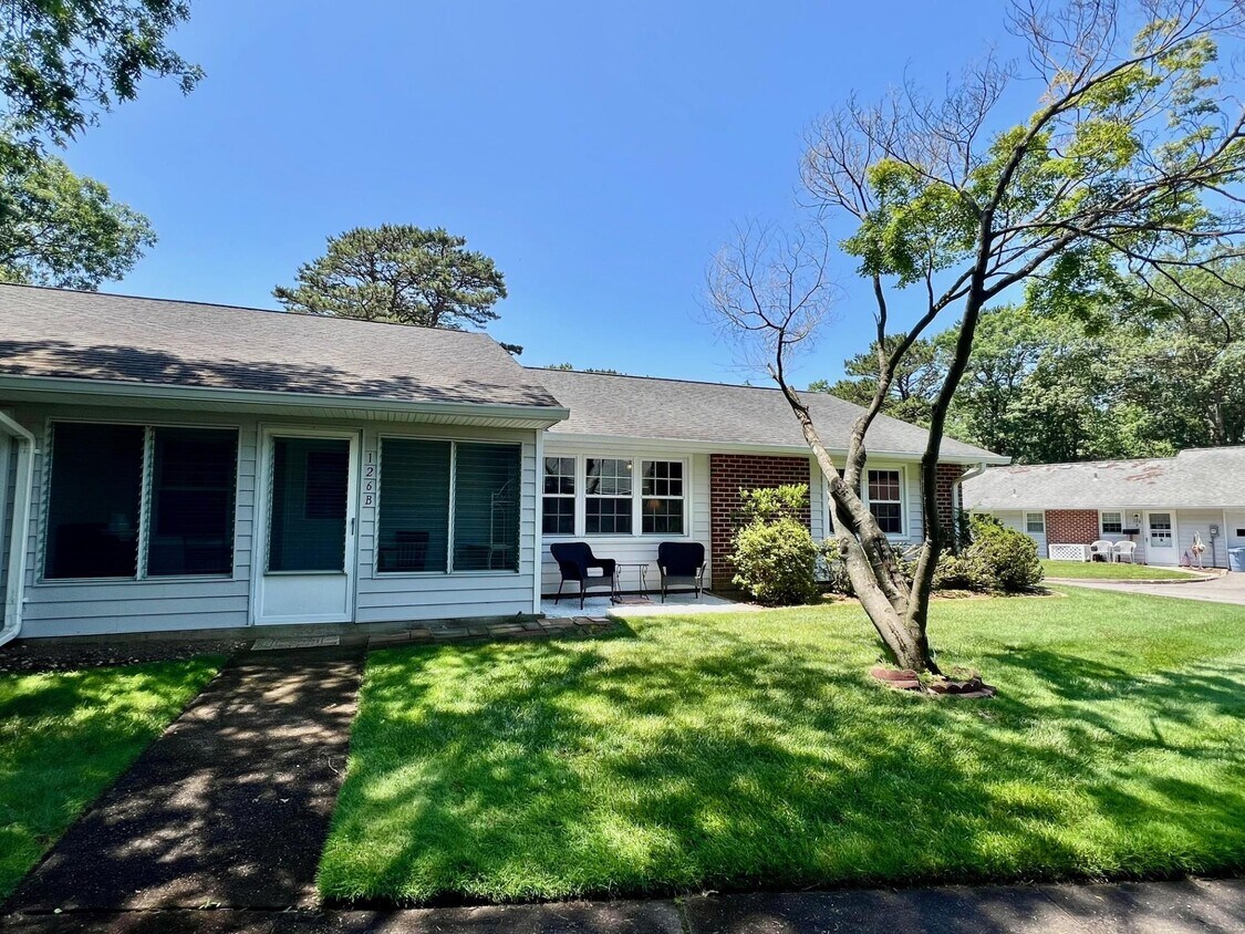 Foto principal - 126 Exmore Ct