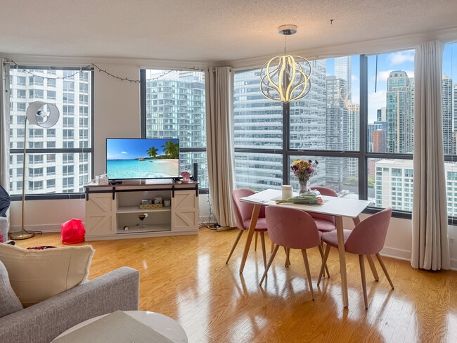 Foto del edificio - 405 N Wabash Ave