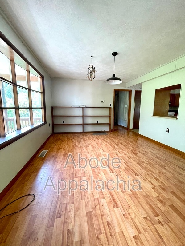 Building Photo - 1233 Collins Hwy