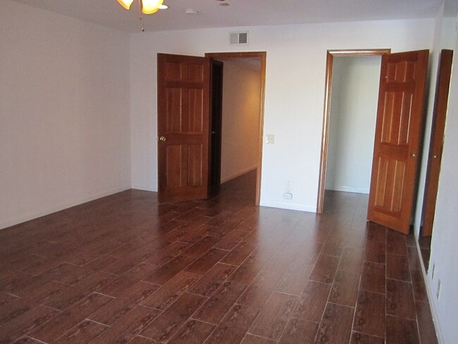 Foto del edificio - Los Caballeros #015