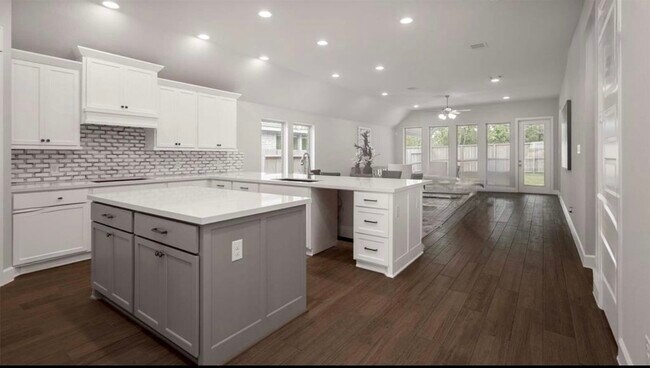 Building Photo - 16819 Ramsay Cascades Dr