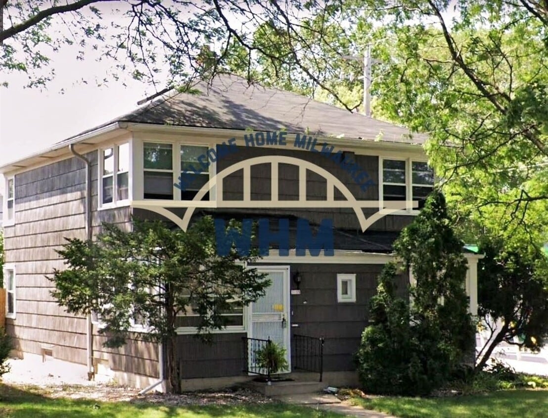 Building Photo - 3059 N 60th St
