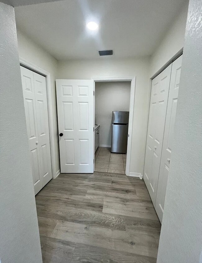 Building Photo - 3320 W Kathleen St