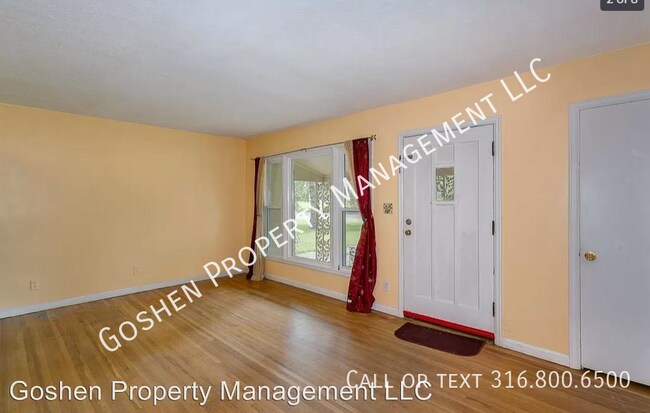 Foto del edificio - Magnificent 4 Bedroom Home with Bonus Room