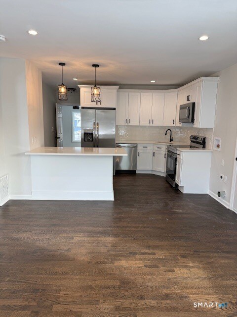 Building Photo - 349 Marlborough Terrace