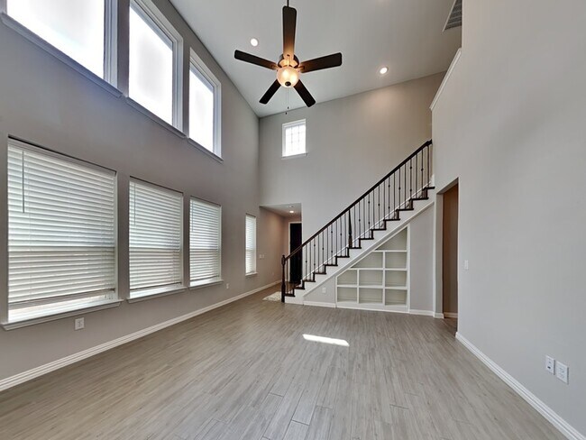 Foto del edificio - 251 Novacek St