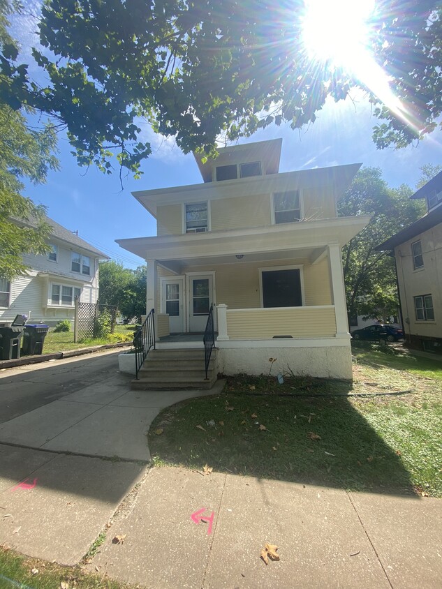 Photo - 714 N Van Buren St.