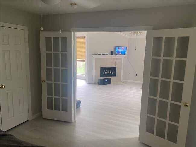 Foto del edificio - 15330 Geral Ln