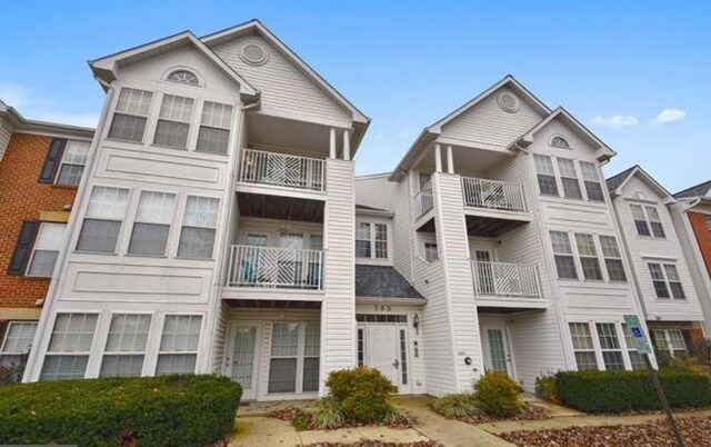 Edificio seguro las 24 horas - 705 Harvest Run Dr