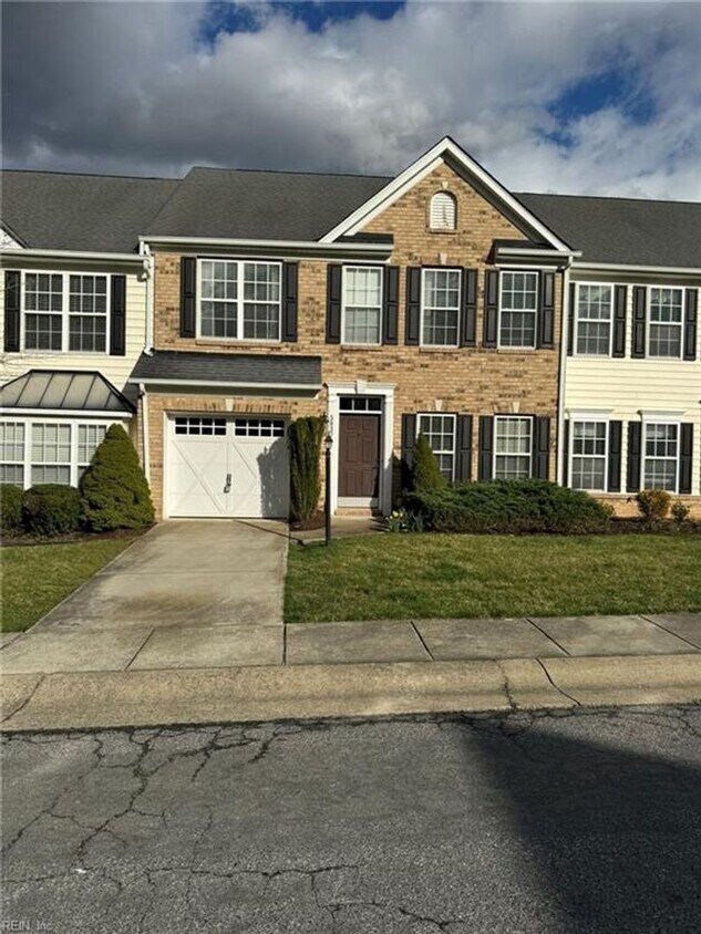 5837 Flowering Peach Ln, Providence VA 23140 Townhome Rentals