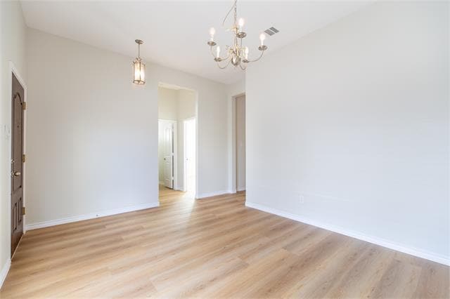 Foto del edificio - 5708 Silver Buckle Dr