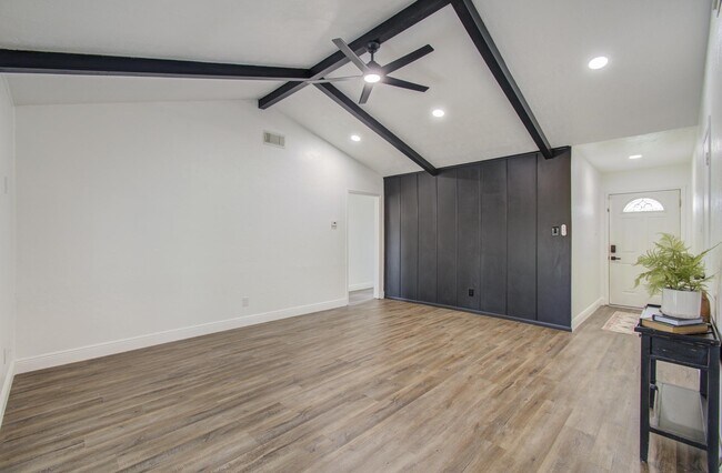 Foto del edificio - 9923 Antrim Ln