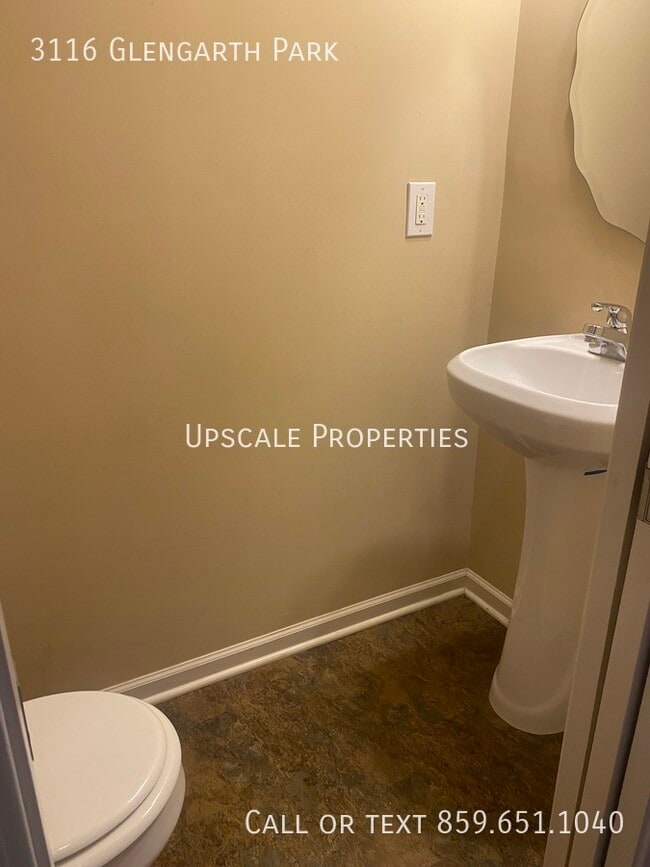 Building Photo - 3116 Glengarth Park