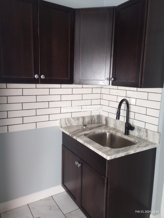 Building Photo - 1317 Estes