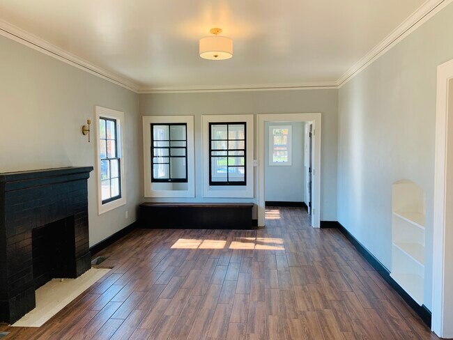 Building Photo - 1525 13th St