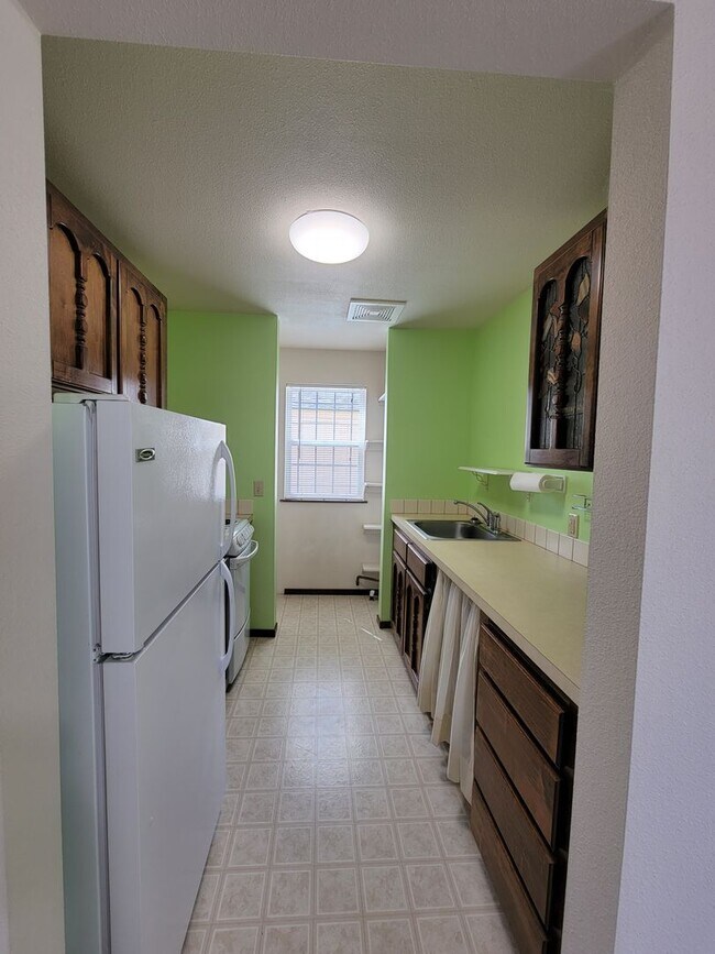 Building Photo - Cute Tiny Home for Rent