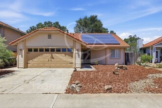 Building Photo - 2545 Muirfield Dr
