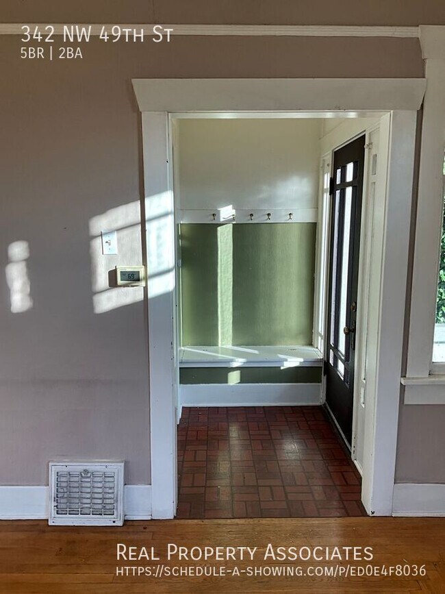 Foto del edificio - 342 NW 49th St