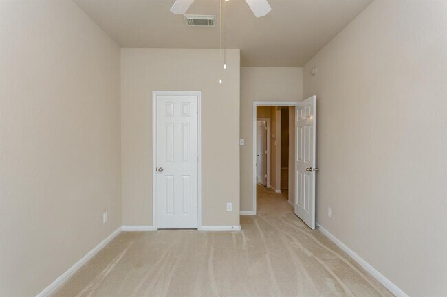 Building Photo - 14714 Salamanca Ct
