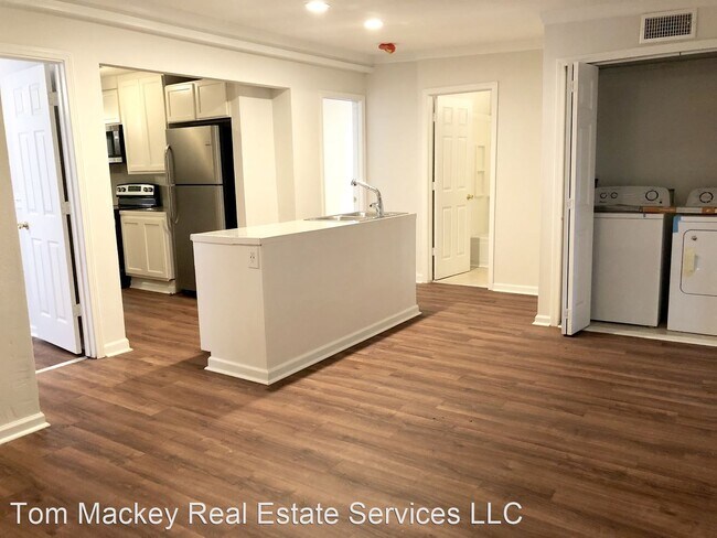 Building Photo - 3 br, 2 bath House - 1441 W. Roosevelt St.