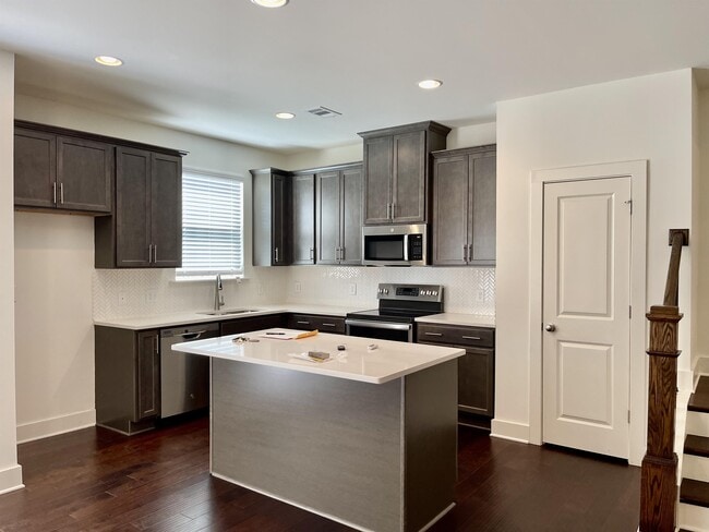Foto del edificio - 175 N Auburn Landing Pl