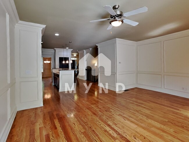 Building Photo - 2625 Kenwood Glen Ter