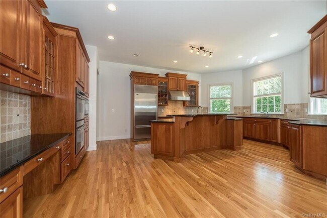 Foto del edificio - 7 Hope's Farm Ln