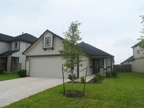 Building Photo - 2722 Oakleaf Ash Ln