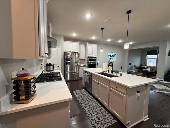Foto del edificio - 4811 Broomfield Way