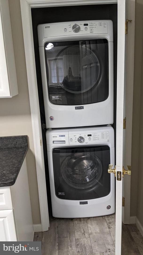 Building Photo - 2878 E Lincoln Hwy