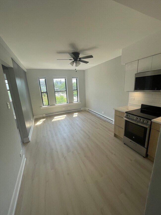 Foto del edificio - 1634 W Howard St