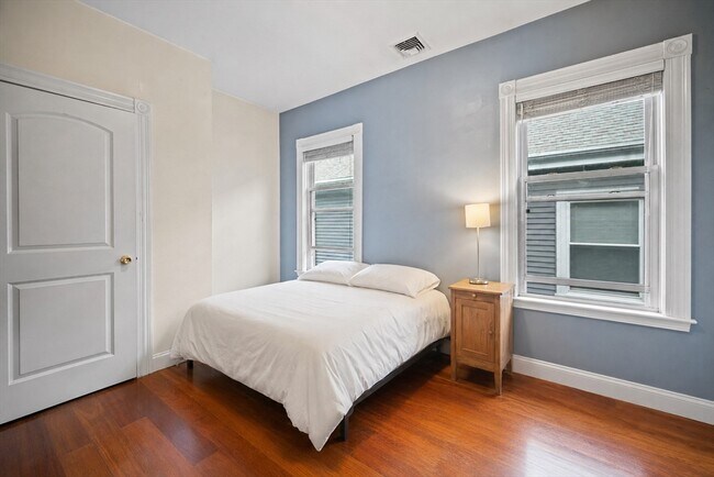 Foto del edificio - 34-36 Howe St