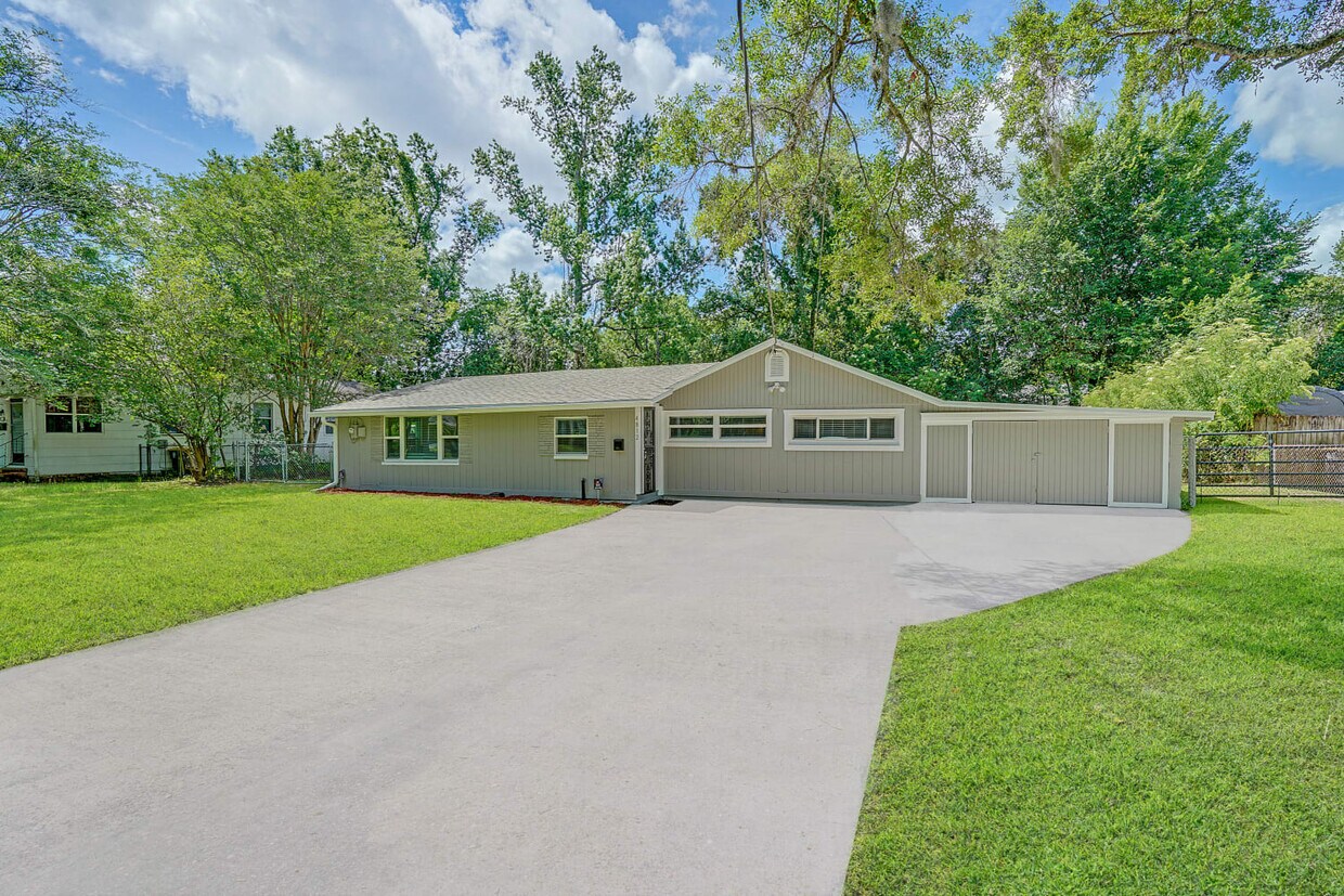 4812 Appleton Ave House Rental in Jacksonville, FL