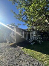 Building Photo - 13940 SE Rupert Dr