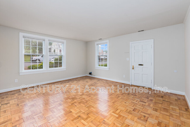 Foto del edificio - 1020 S. Barton Street