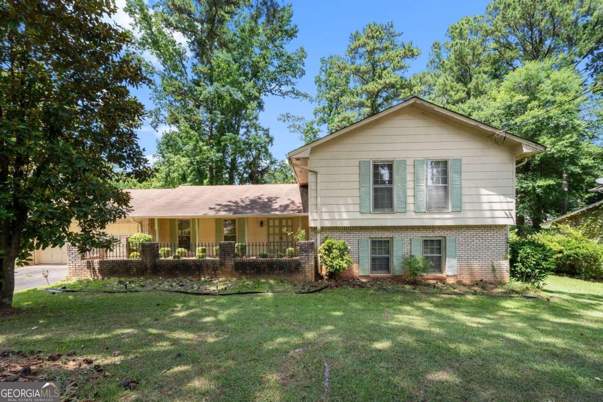 Primary Photo - 4000 Pinehurst Pl