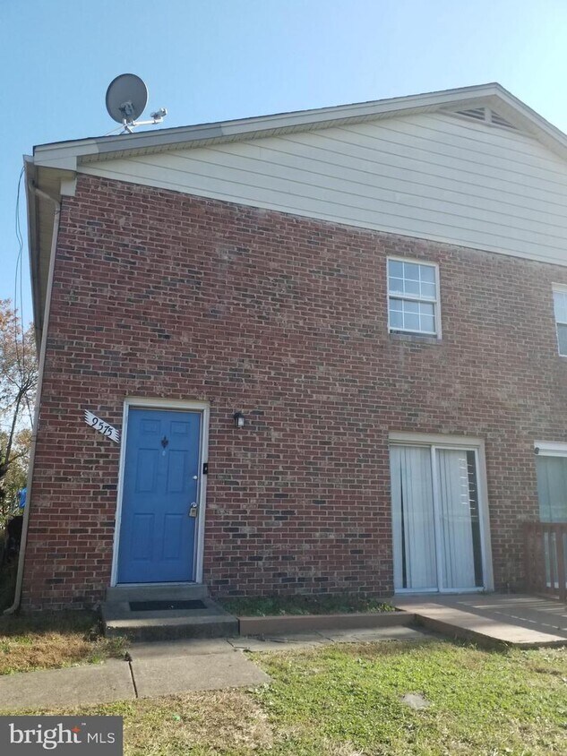 Primary Photo - 9575 Hagel Cir