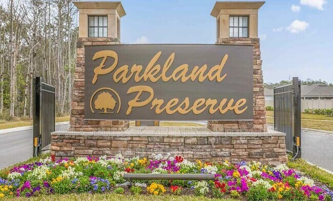 Building Photo - 213 Dovetail Cir