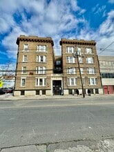 Building Photo - 52 Tonnelle Ave