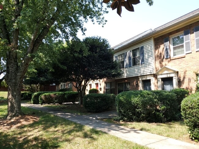 Photo - 2 Bedroom, 1.5 Baths Townhome in Candlewood Community.