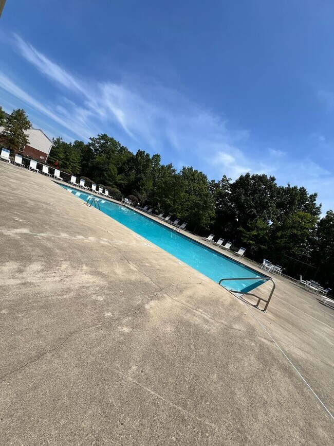 Foto del edificio - Large executive home in pool community Mason, Oh