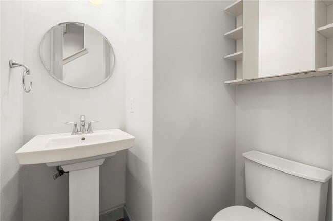 Building Photo - 3302 Audley St