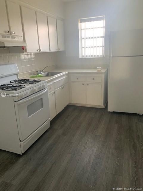 Foto del edificio - 4300 SW 67th Ave