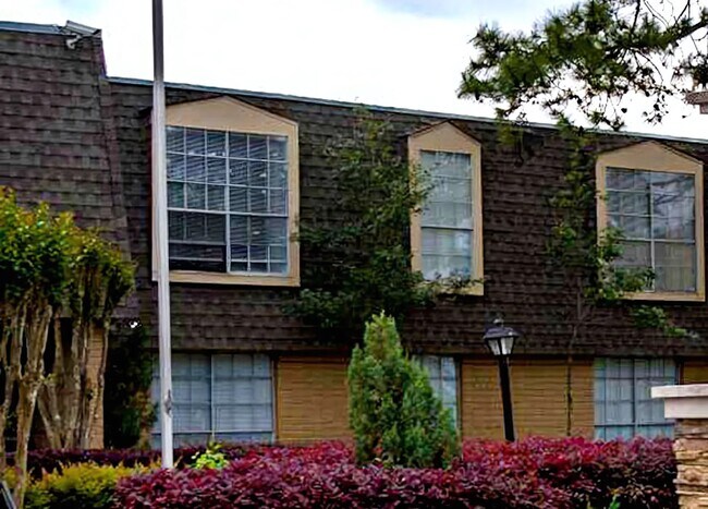 Foto del edificio - 6311 Beverly Hill St