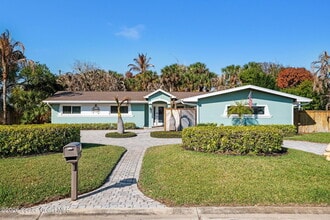 Building Photo - 974 Shannon Ave