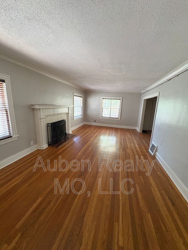 Building Photo - 5311 Rockhill Rd