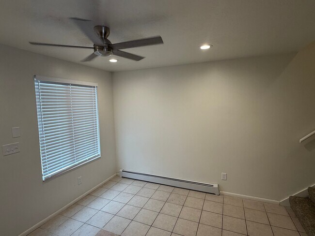 Foto del edificio - 1158 N 200 W