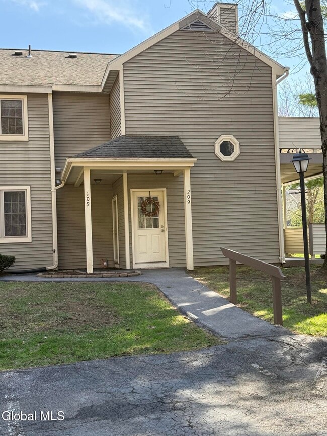 Building Photo - 209 Monmouth Way