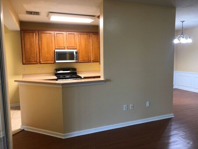 Foto del edificio - 2/2 Available in Twin Leaf!